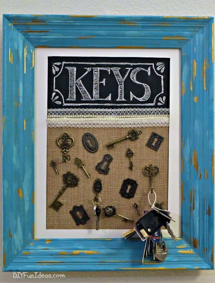 10 DIY Key Holder Ideas for a Clutter-Free Home - Image 5