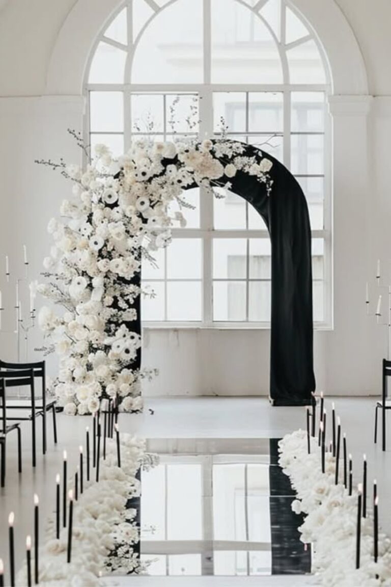 50 Stunning Black and White Wedding Ideas for a Timeless Celebration - Image 1